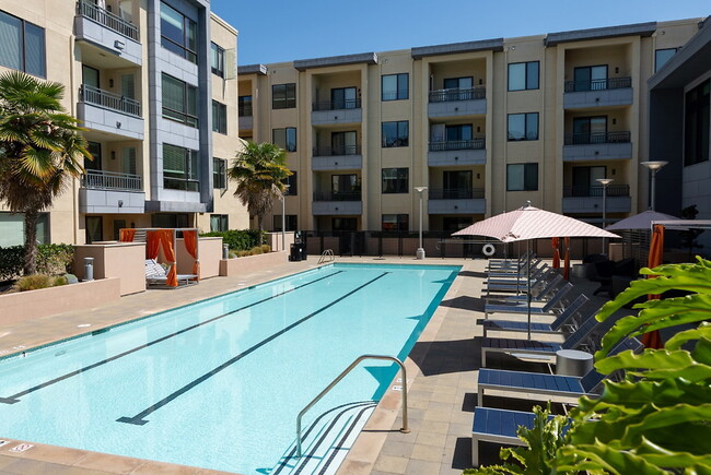 One Hundred Grand in Foster City, CA - Building Photo - Building Photo