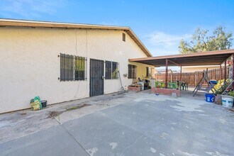 225 Deep Dell Rd, Unit 1117 in San Diego, CA - Foto de edificio - Building Photo