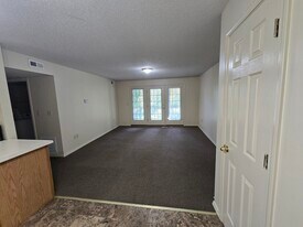 Remington Apartments in Russellville, AR - Building Photo