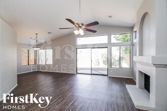 306 E Vaughn Ave in Gilbert, AZ - Building Photo - Building Photo