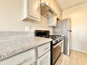 1508 S Orange Dr in Los Angeles, CA - Building Photo - Building Photo