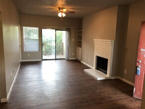 9507 Kempler Dr-Unit -C in Austin, TX - Building Photo - Building Photo