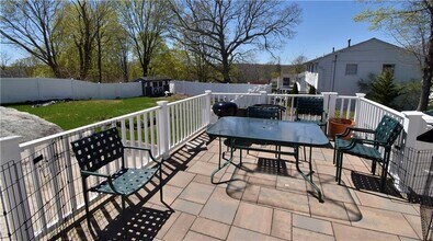 210 High St in Westerly, RI - Building Photo - Building Photo
