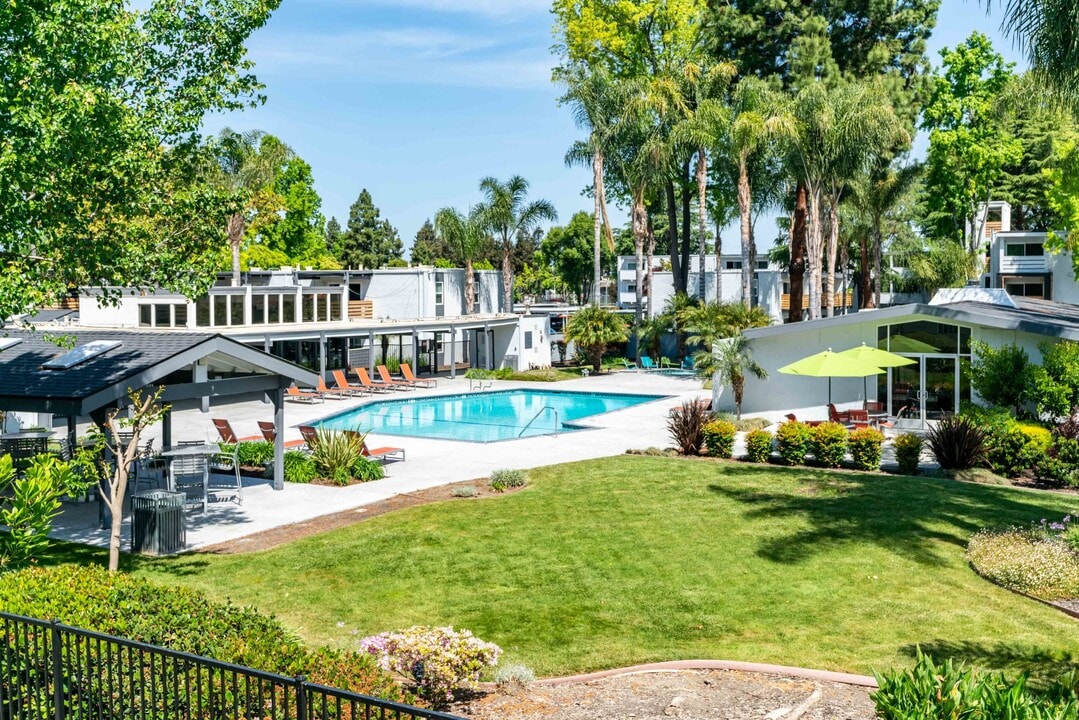 The Grove in San Jose, CA - Building Photo