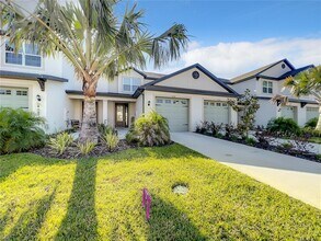 11360 Cay Spruce Wy in San Antonio, FL - Building Photo - Building Photo