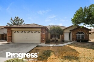 4045 S Kirby Ct in Gilbert, AZ - Building Photo