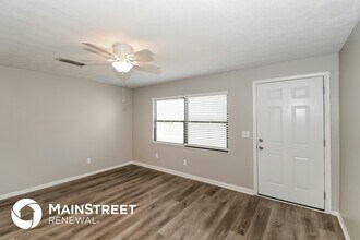 352 Aries Dr in Orange Park, FL - Building Photo - Building Photo