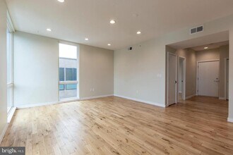 1317 Frankford Ave in Philadelphia, PA - Building Photo - Building Photo