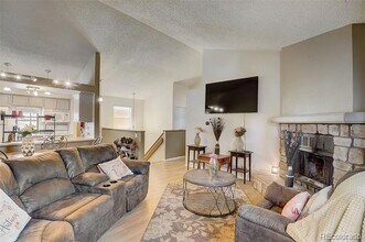 4264 S Richfield Way in Aurora, CO - Building Photo - Building Photo