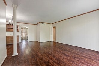 7600 Burgoyne Dr. in Houston, TX - Building Photo - Building Photo