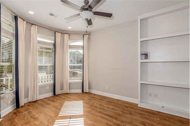 1208 Ficus Dr in Myrtle Beach, SC - Foto de edificio - Building Photo