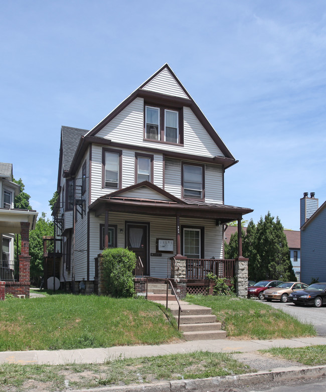 338 University Ave in Rochester, NY - Foto de edificio - Building Photo