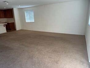1312 Ladyfern St in Olivehurst, CA - Building Photo - Building Photo