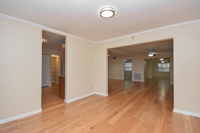 710 NW 54th Terrace in Gainesville, FL - Building Photo - Building Photo