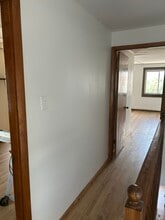 227 Taylor St, Unit 2 in Pittsburgh, PA - Building Photo - Building Photo