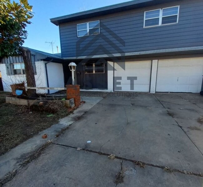 property at 2624 SW 57th St