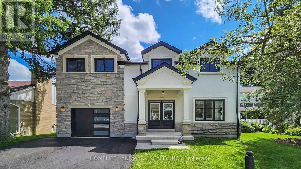 452 D'Arcy St in Newmarket, ON - Building Photo