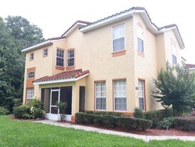 356 Monroe Cir in Davenport, FL - Building Photo