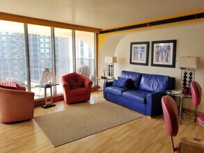 300 N State St, Unit 3910 in Chicago, IL - Foto de edificio - Building Photo