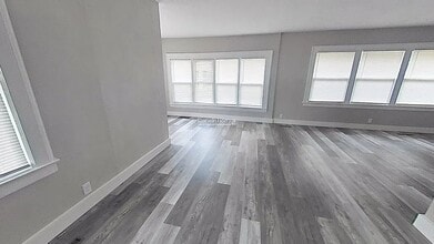 529 E Victoria St in South Bend, IN - Building Photo - Building Photo