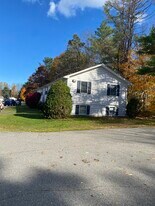 325 Main St, Unit 1 in Winthrop, ME - Building Photo