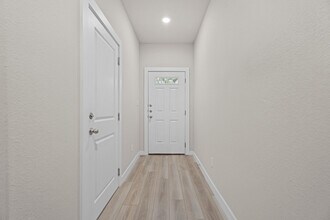 21543 Sir Walter Ln in San Antonio, TX - Building Photo - Building Photo