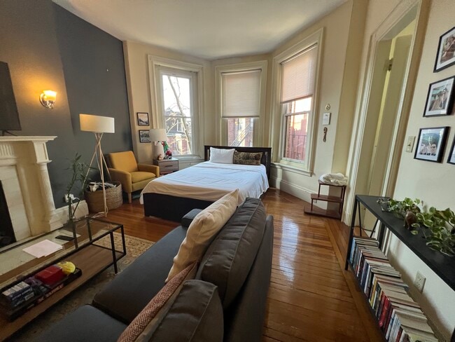 343 Commonwealth Ave, Unit 7 in Boston, MA - Building Photo - Building Photo