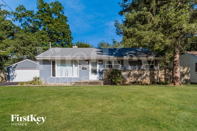 property at 16088 W Des Plaines Dr