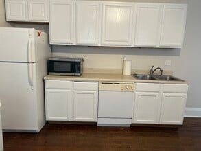 422 Ada st in Cincinnati, OH - Foto de edificio - Building Photo