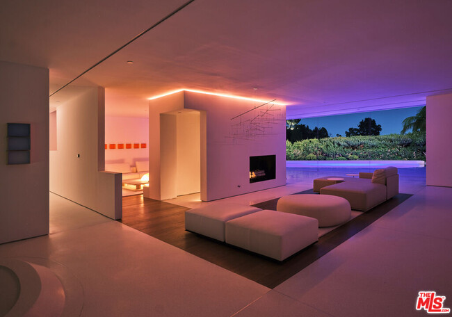 510 Arkell Dr in Beverly Hills, CA - Building Photo - Building Photo