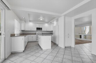 8228 Fawn Brook Ct in Las Vegas, NV - Building Photo - Building Photo