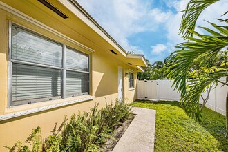 260 NE 13th St in Delray Beach, FL - Building Photo - Building Photo