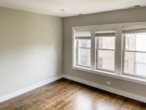 3915 N Janssen Ave, Unit 2E in Chicago, IL - Building Photo - Building Photo