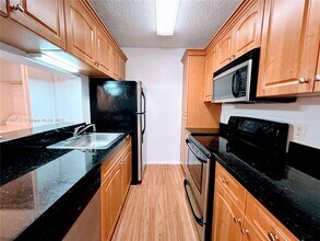 4521 W McNab Rd in Pompano Beach, FL - Building Photo - Building Photo