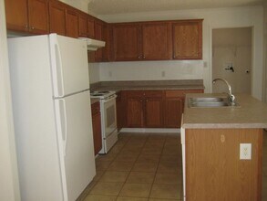 133 Magnolia Gardens Dr in Jacksonville, NC - Building Photo - Building Photo