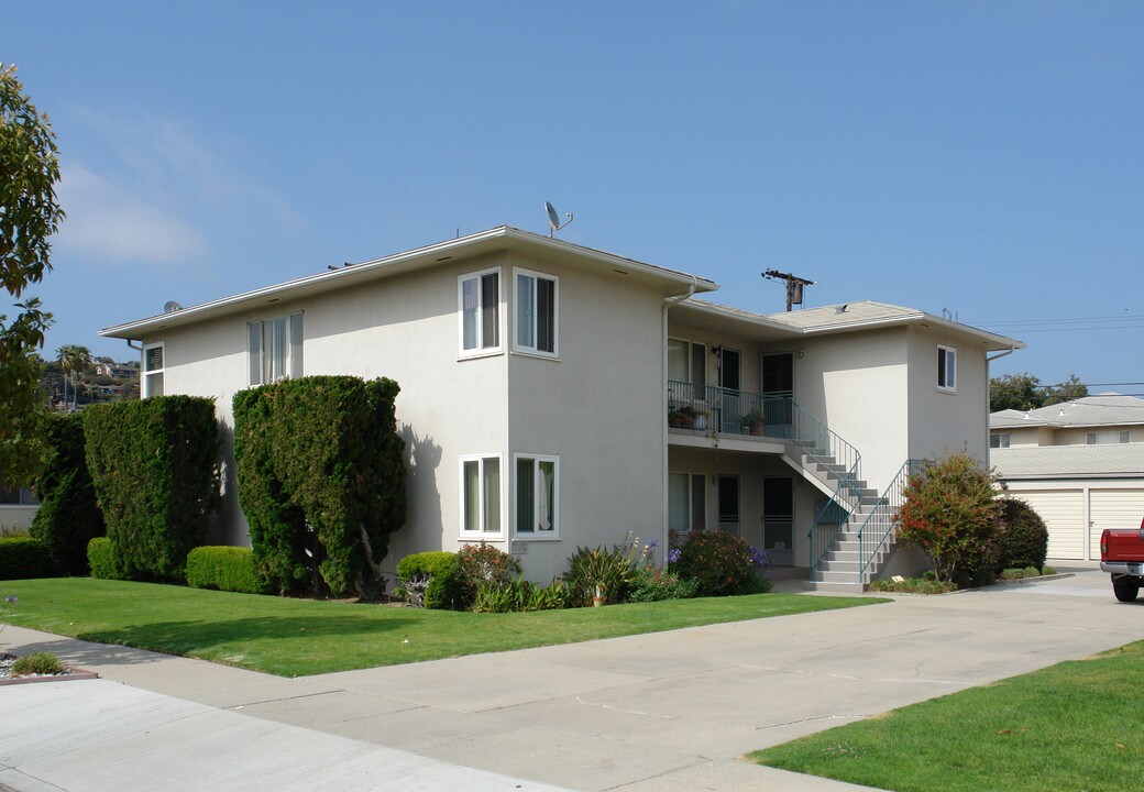 270-280 Homer Ave in Ventura, CA - Building Photo