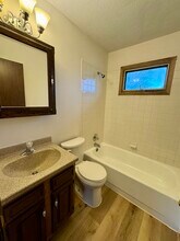 5556 N Thornwood Ave in Davenport, IA - Building Photo - Building Photo