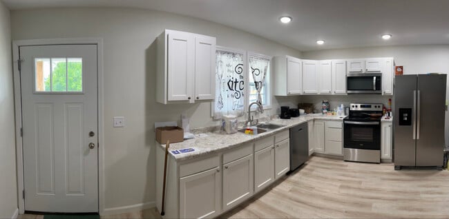 277 Broadway St in Irvine, KY - Building Photo - Building Photo