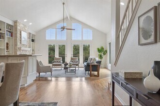 4906 Bob Cat Run in Austin, TX - Building Photo - Building Photo