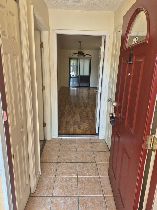 4353 Azora Rd in Spring Hill, FL - Foto de edificio - Building Photo