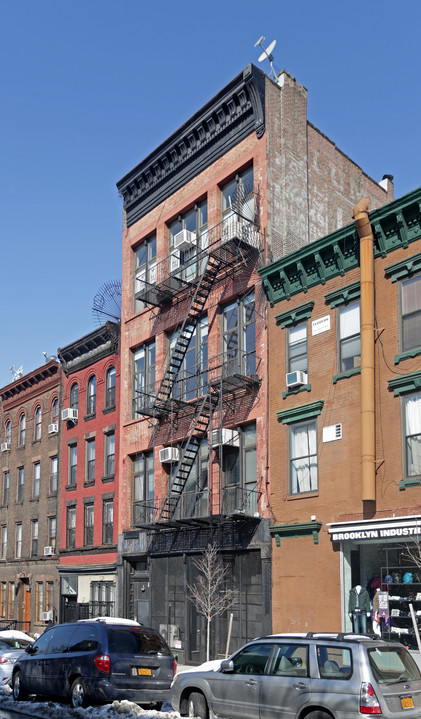 725 Union St in Brooklyn, NY - Foto de edificio