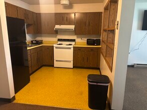 505 Main St, Unit 505 in Finley, ND - Foto de edificio - Building Photo