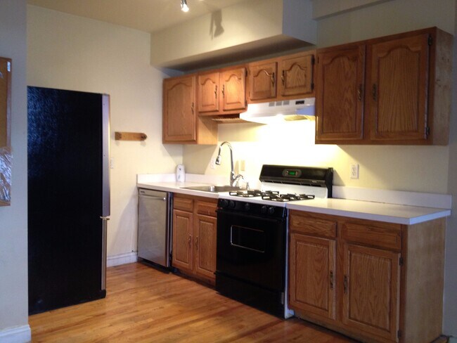 81-59 Saint Stephen St, Unit 1 in Boston, MA - Foto de edificio - Building Photo