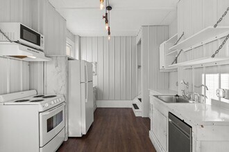 6166 Crescent Ave in St. Louis, MO - Foto de edificio - Building Photo