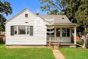 611 W Wayne St in Maumee, OH - Building Photo