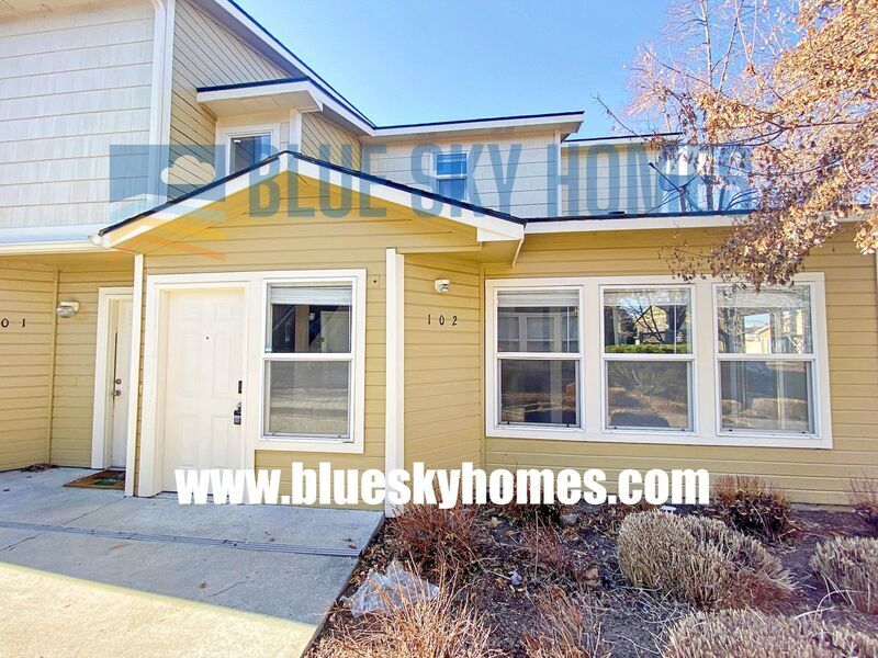 11045 W Garverdale Ln in Boise, ID - Building Photo
