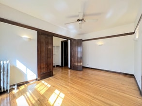 820 W Waveland Ave, Unit 17 in Chicago, IL - Building Photo - Building Photo