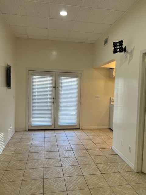 205 W King St, Unit C