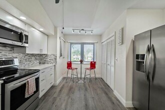 7894 Granada Pl in Boca Raton, FL - Building Photo - Building Photo
