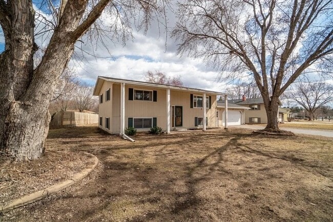 3419 Gerrard Ave in Eau Claire, WI - Foto de edificio - Building Photo